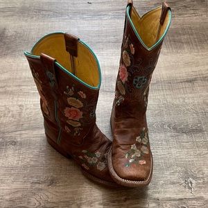 Used Macie Bean boots